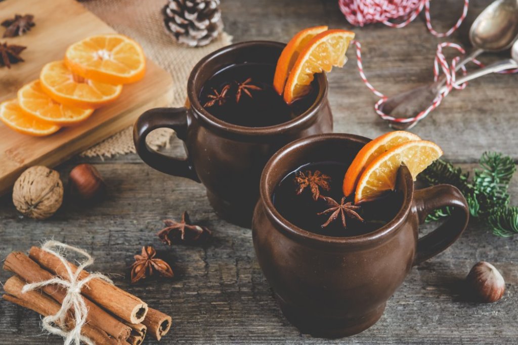 homemade-mulled-wine-winter-bucket-list